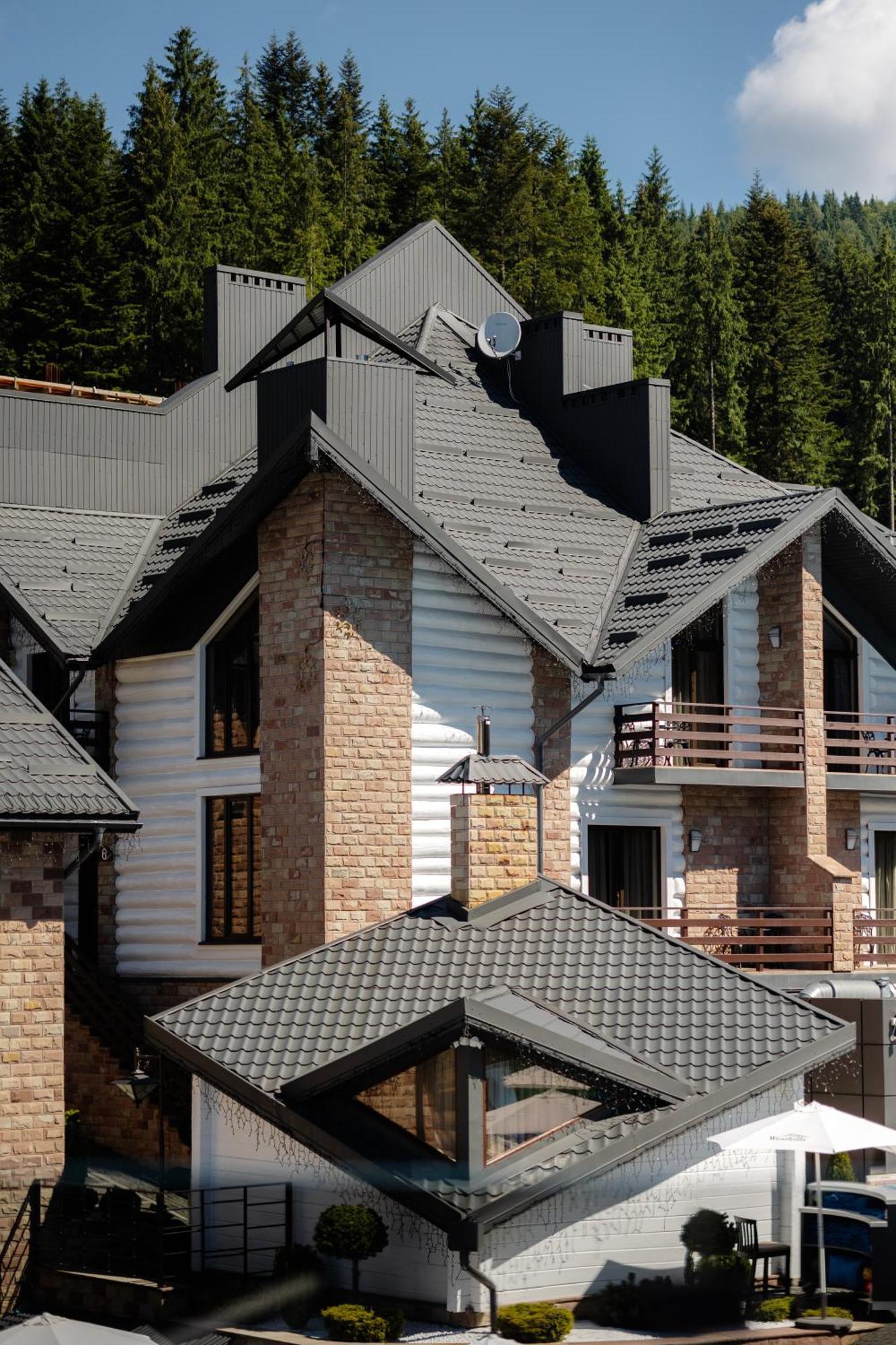Westhills Cottage Town & Spa Bukovel Eksteriør bilde