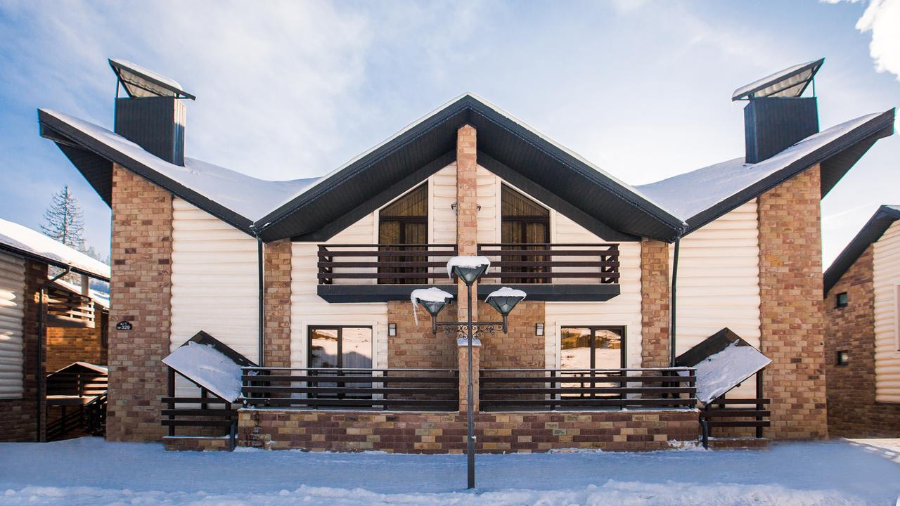 Westhills Cottage Town & Spa Bukovel Eksteriør bilde