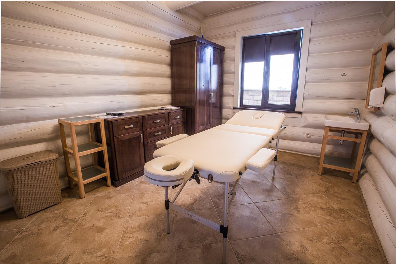 Westhills Cottage Town & Spa Bukovel Eksteriør bilde