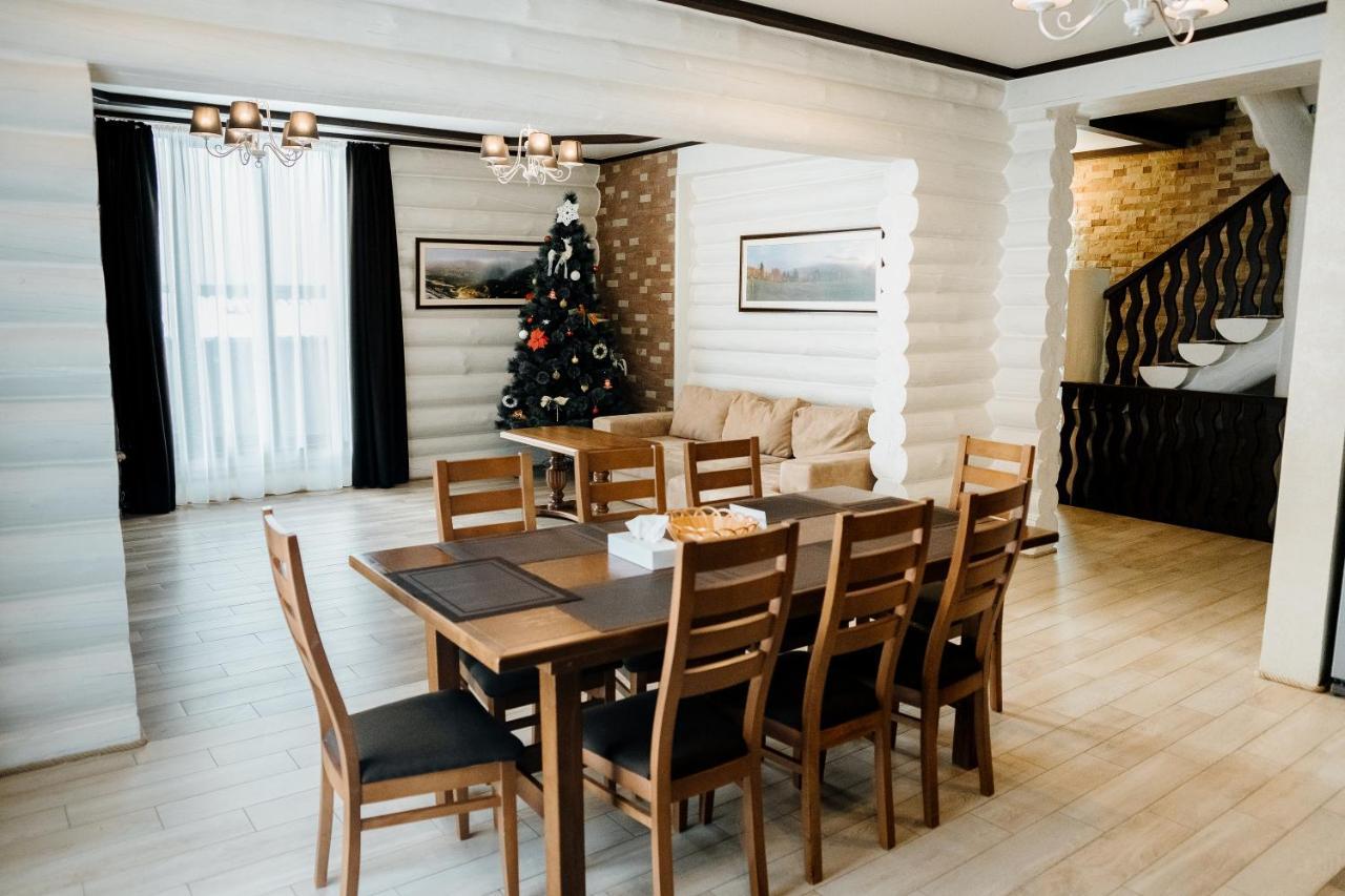 Westhills Cottage Town & Spa Bukovel Eksteriør bilde